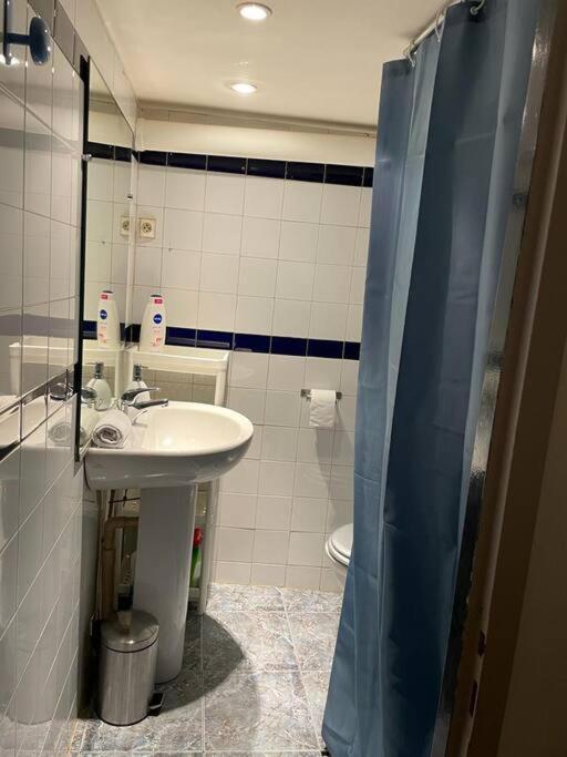 The Blue Apartment Lyon Bagian luar foto